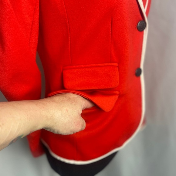 Vintage GAP “The Academy Blazer” in Vermilion w/ White Contrast Piping - Picture 5 of 12
